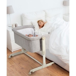 Cuna de colecho corta cerca de la leche con colchón